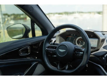 Aston Martin DBX 707 SUV — photo 6