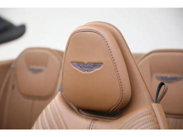 Aston Martin DB11 DB11 V8 Volante — photo 5