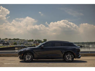 Aston Martin DBX 707 SUV — photo 7