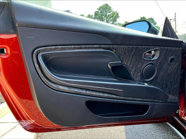 Aston Martin DB11 DB11 V8 Volante — photo 17