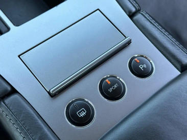 Aston Martin DB9 DB9 Coupe — photo 28