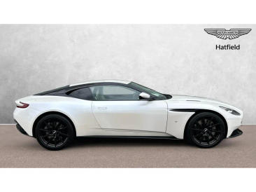 Aston Martin DB11 DB11 V12 Coupe — photo 11