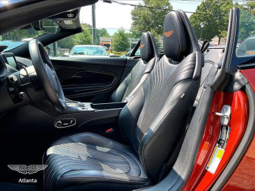 Aston Martin DB11 DB11 V8 Volante — photo 19
