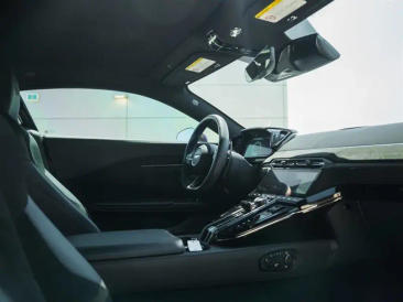 Aston Martin Vantage (2024-) Vantage Coupe — photo 19