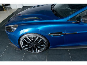 Aston Martin Vanquish II Vanquish S Coupe — photo 42