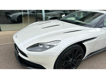 Aston Martin DB11 DB11 V12 Coupe — photo 17