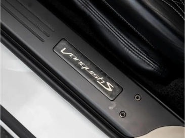 Aston Martin Vanquish II Vanquish S Volante — photo 20