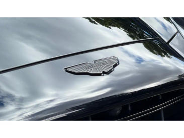 Aston Martin DBX 707 SUV — photo 23