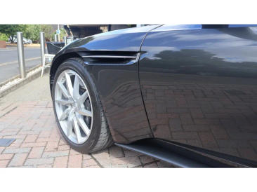 Aston Martin DB11 DB11 V8 Volante — photo 21