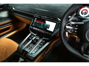 Aston Martin Vanquish (2025-) Vanquish Coupe — photo 11