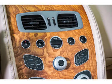 Aston Martin DB9 DB9 GT Volante — photo 32