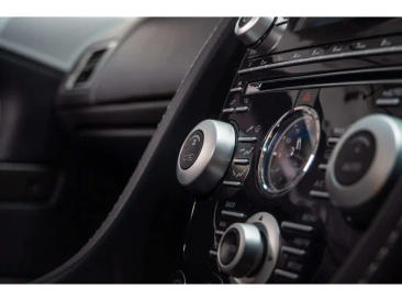 Aston Martin DBS I DBS V12 Volante — photo 38