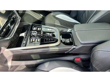 Aston Martin DBX DBX S SUV — photo 15
