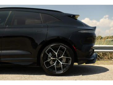 Aston Martin DBX 707 SUV — photo 41