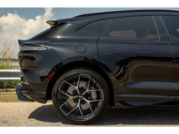 Aston Martin DBX 707 SUV — photo 42