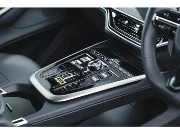Aston Martin DBX 707 SUV — photo 27