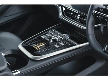 Aston Martin DBX 707 SUV — photo 28