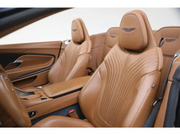 Aston Martin DB11 DB11 V8 Volante — photo 31