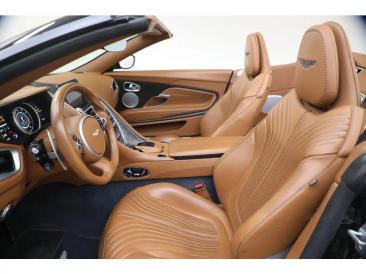 Aston Martin DB11 DB11 V8 Volante — photo 32