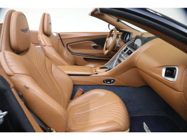 Aston Martin DB11 DB11 V8 Volante — photo 36