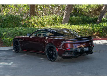 Aston Martin DBS (2018-24) DBS Superleggera Coupe — photo 2