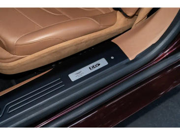 Aston Martin DBS (2018-24) DBS Superleggera Coupe — photo 14