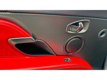 Aston Martin DBS (2018-24) DBS Coupe — photo 21