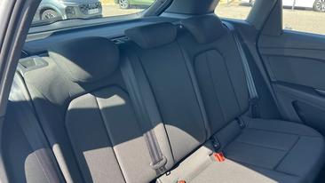 Audi Q4 E-tron Design 45 E-tron 210,00 KW — photo 8