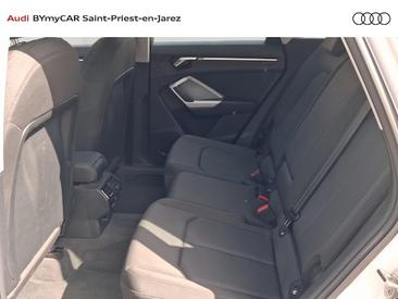 Audi Q3 35 TFSI — photo 13