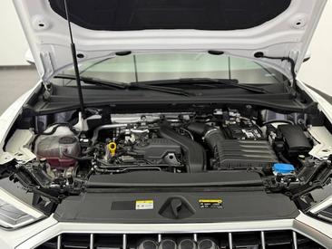 Audi Q3 35 TFSI — photo 16