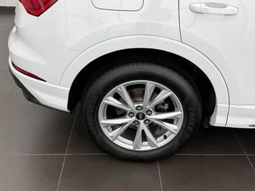 Audi Q3 35 TFSI — photo 20