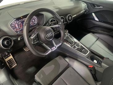 Audi TT 40 TFSI — photo 9