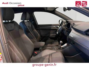 Audi Q3 35 TFSI — photo 14