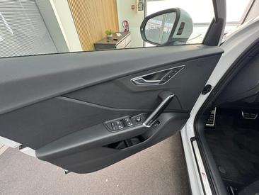 Audi Q2 35 TFSI — photo 20