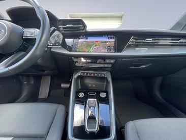 Audi A3 Sportback 35 TFSI — photo 13