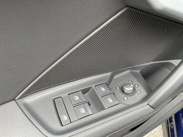 Audi A3 Sportback 35 TDI — photo 20