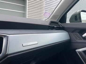 Audi Q3 35 TFSI — photo 23