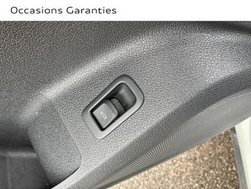 Audi Q2 35 TFSI — photo 39