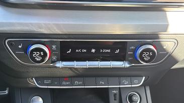 Audi Q5 35 TDI — photo 16