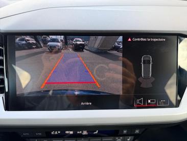 Audi Q4 E-tron Design 45 E-tron 210,00 KW — photo 24