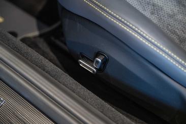 Ferrari Roma Spider — photo 36