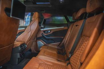 Lamborghini Urus — photo 8