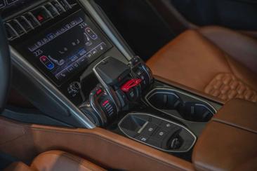 Lamborghini Urus — photo 11