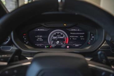 Lamborghini Urus — photo 12