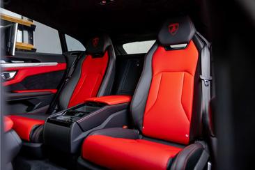 Lamborghini Urus — photo 13