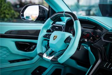 Lamborghini Urus — photo 11