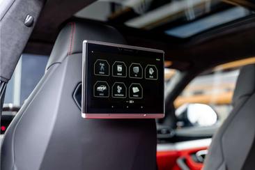 Lamborghini Urus — photo 14