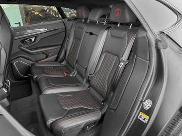 Lamborghini Urus — photo 14