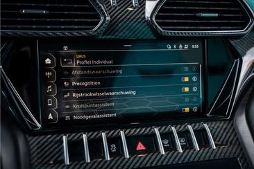 Lamborghini Urus — photo 18