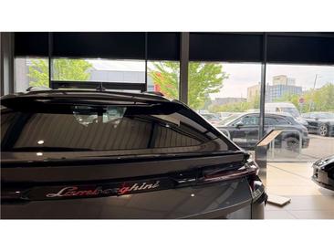 Lamborghini Urus — photo 9